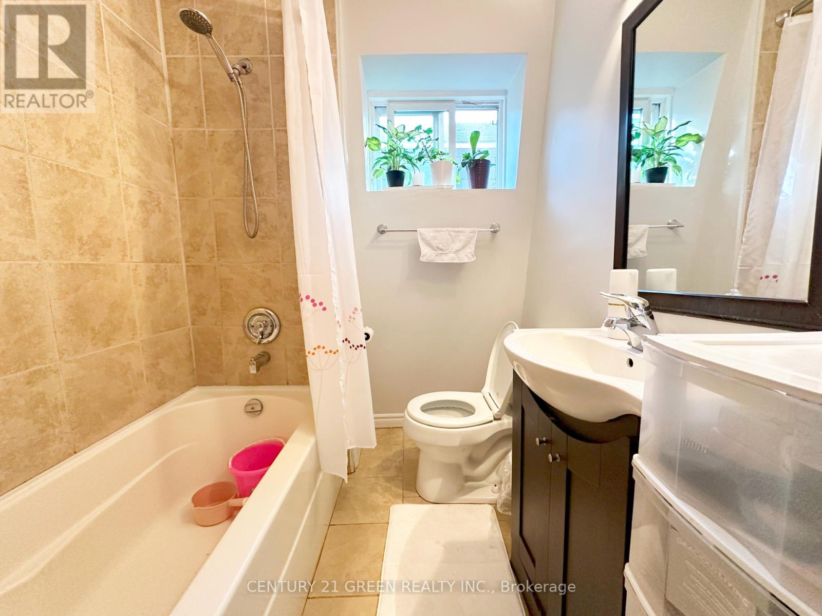 61 Francis Street, Hamilton, Ontario  L8L 3V2 - Photo 13 - X12196512