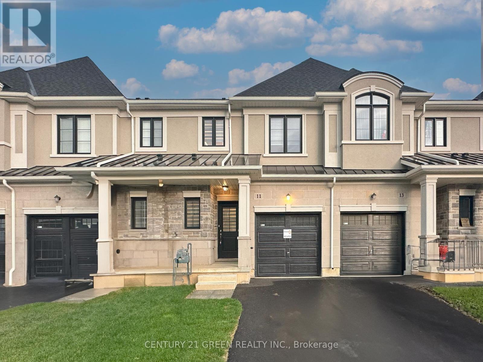 11 MIA DRIVE, Hamilton, Ontario