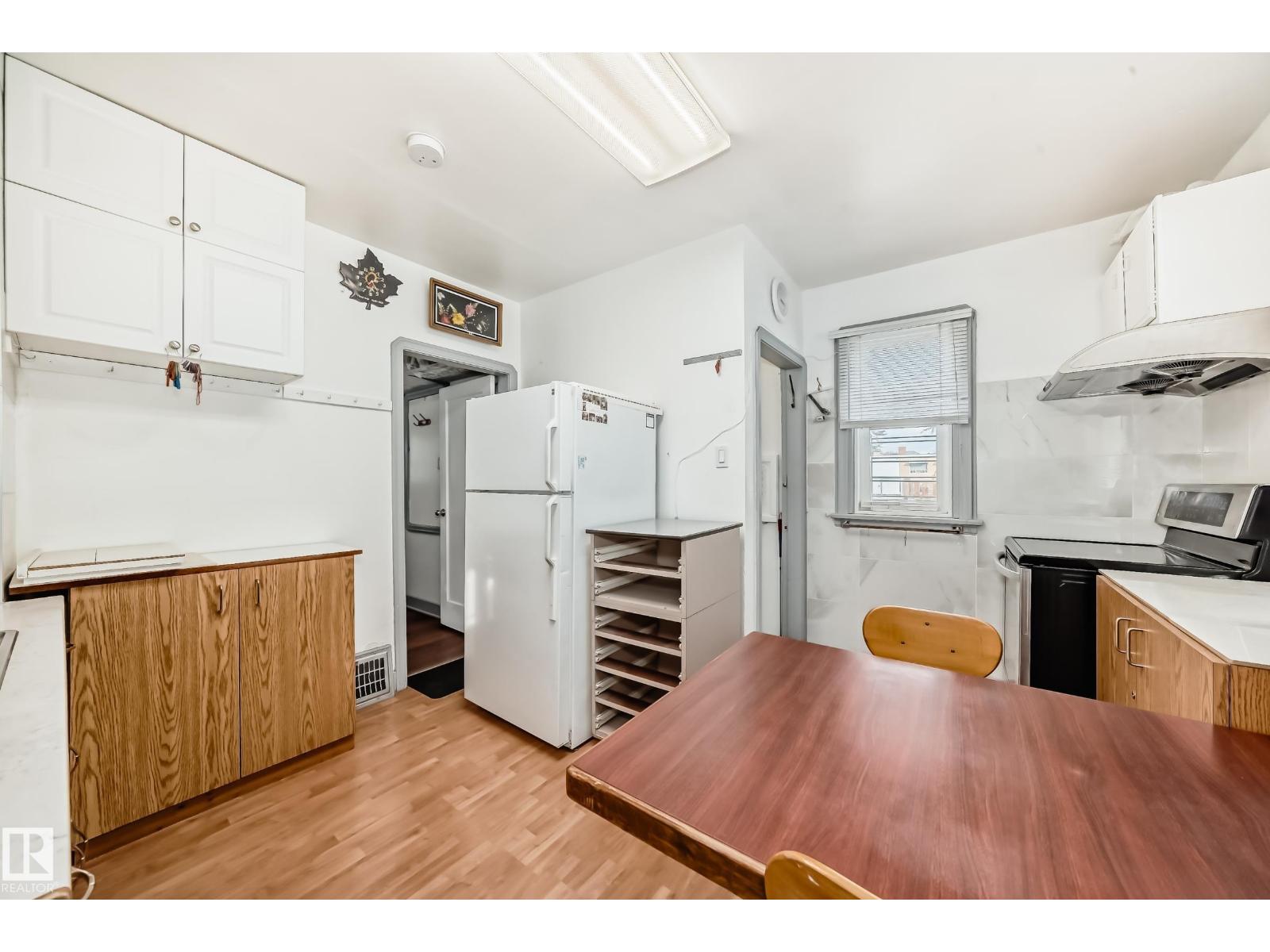 10931 98 St Nw, Edmonton, Alberta  T5H 2P7 - Photo 12 - E4464858