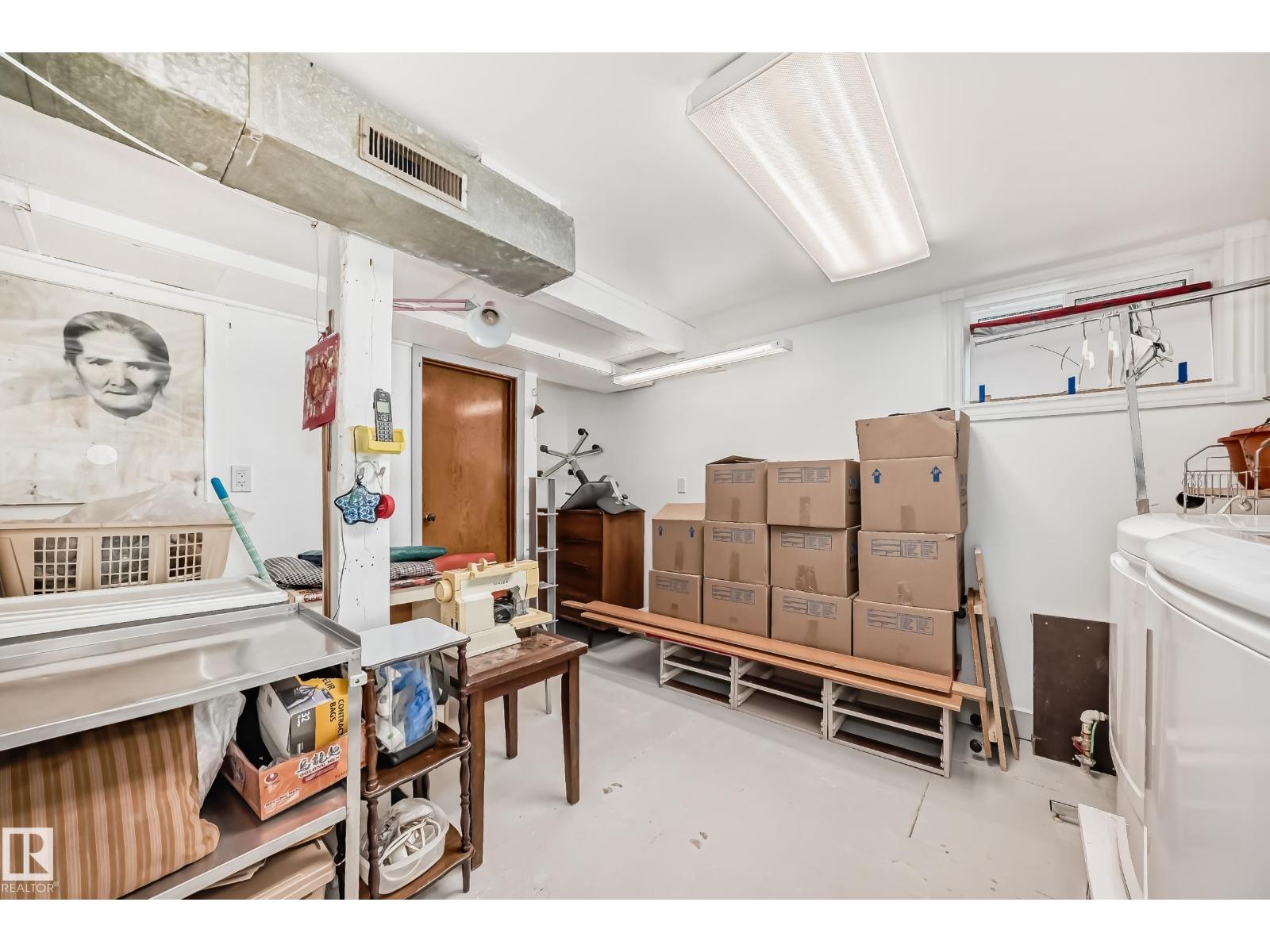 10931 98 St Nw, Edmonton, Alberta  T5H 2P7 - Photo 32 - E4464858