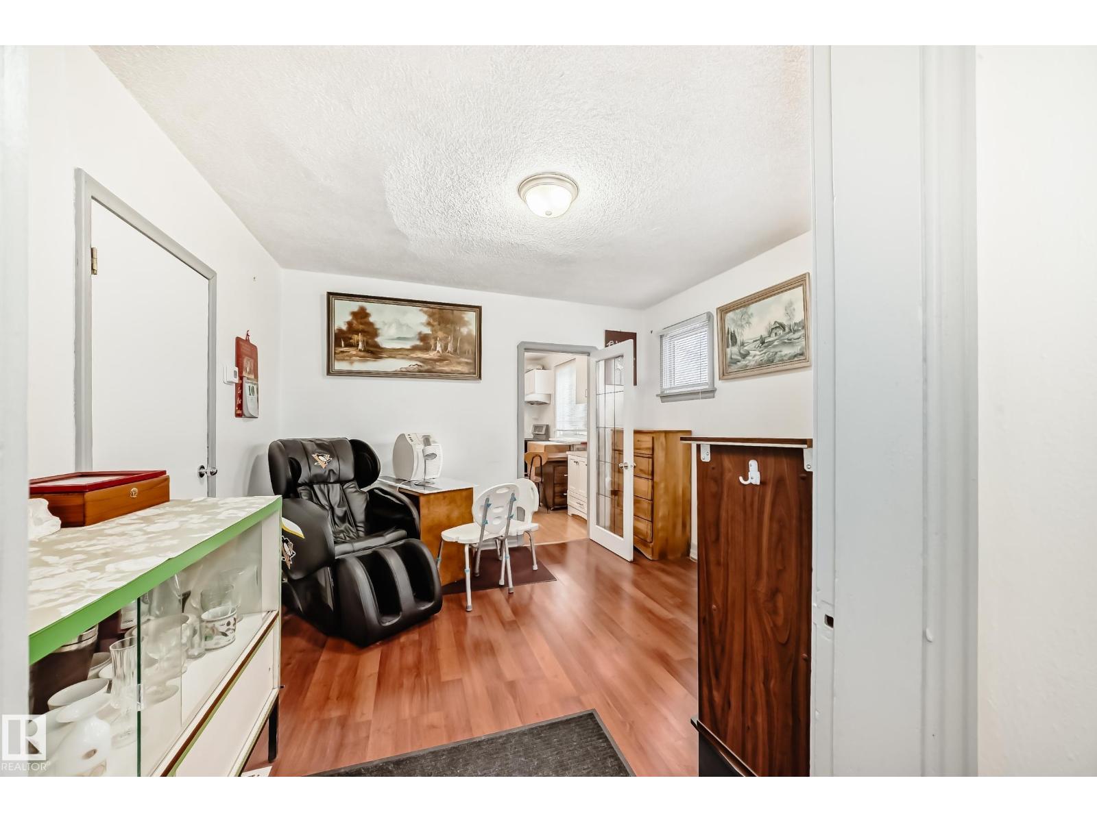 10931 98 St Nw, Edmonton, Alberta  T5H 2P7 - Photo 8 - E4464858