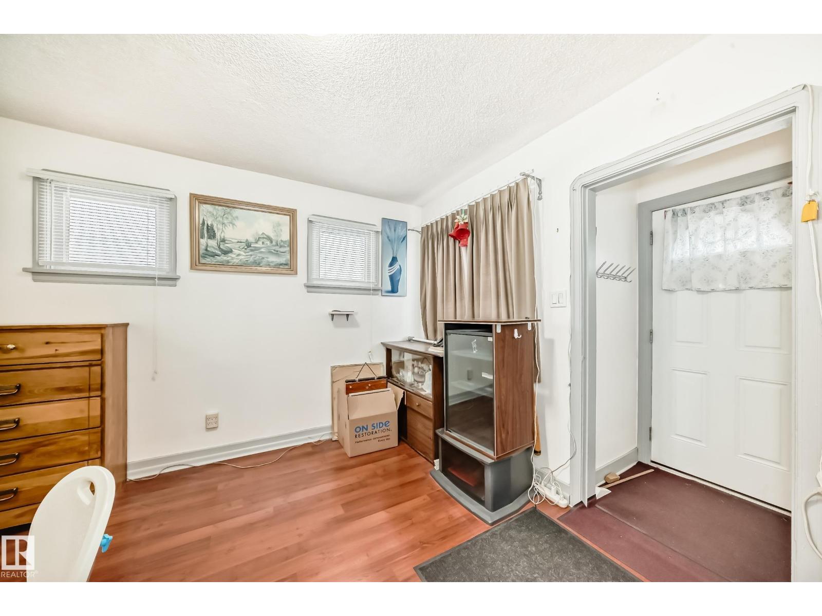 10931 98 St Nw, Edmonton, Alberta  T5H 2P7 - Photo 9 - E4464858