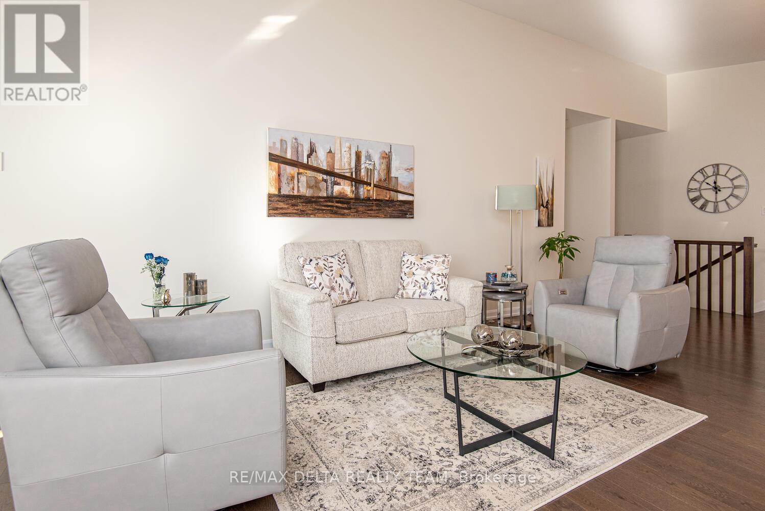 373 Sterling Avenue, Clarence-Rockland, Ontario  K2K 0L4 - Photo 10 - X12515232