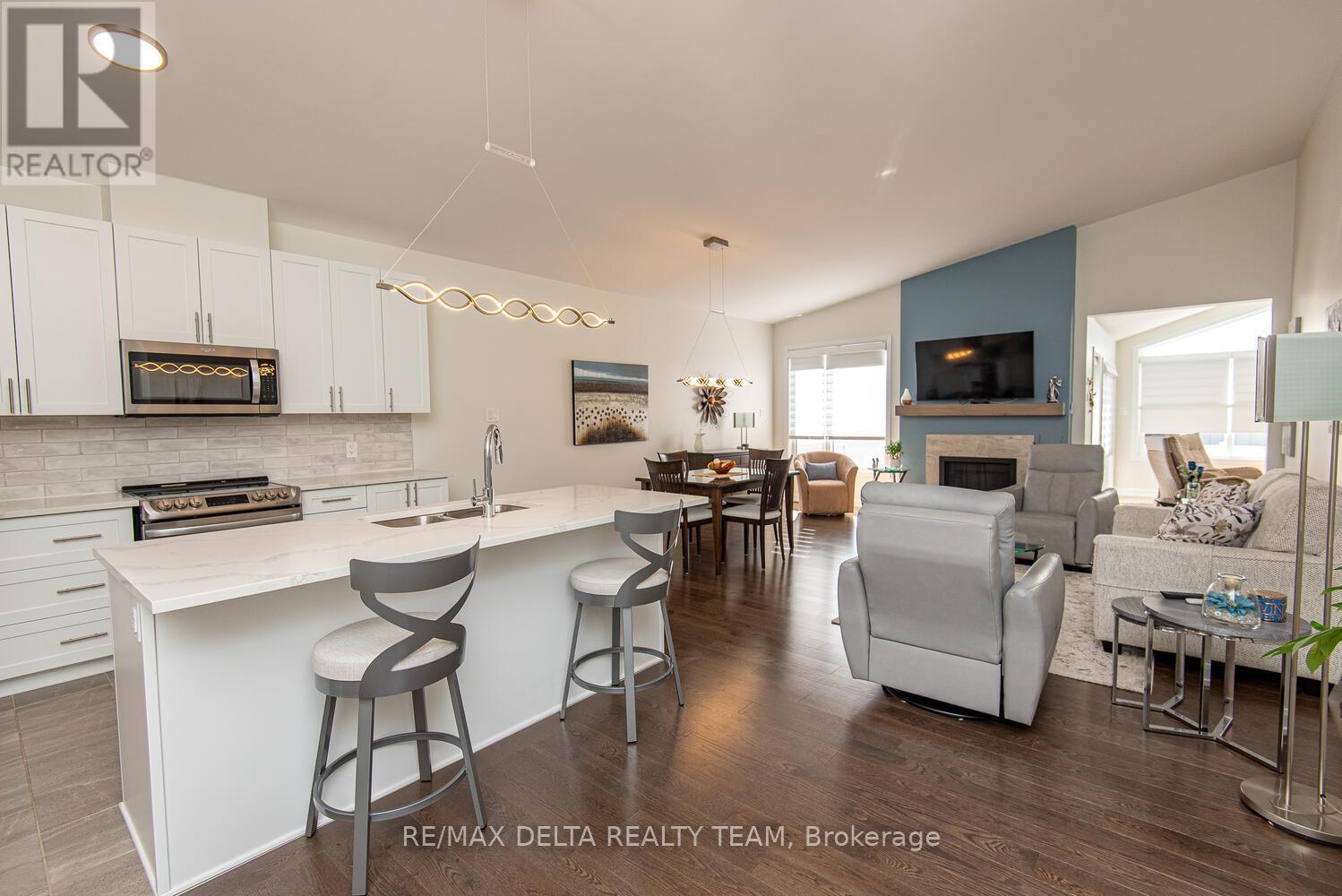 373 Sterling Avenue, Clarence-Rockland, Ontario  K2K 0L4 - Photo 11 - X12515232