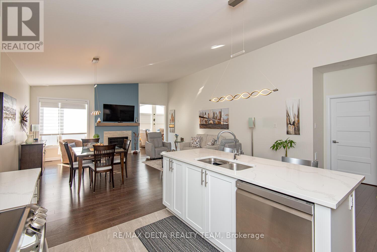 373 Sterling Avenue, Clarence-Rockland, Ontario  K2K 0L4 - Photo 6 - X12515232