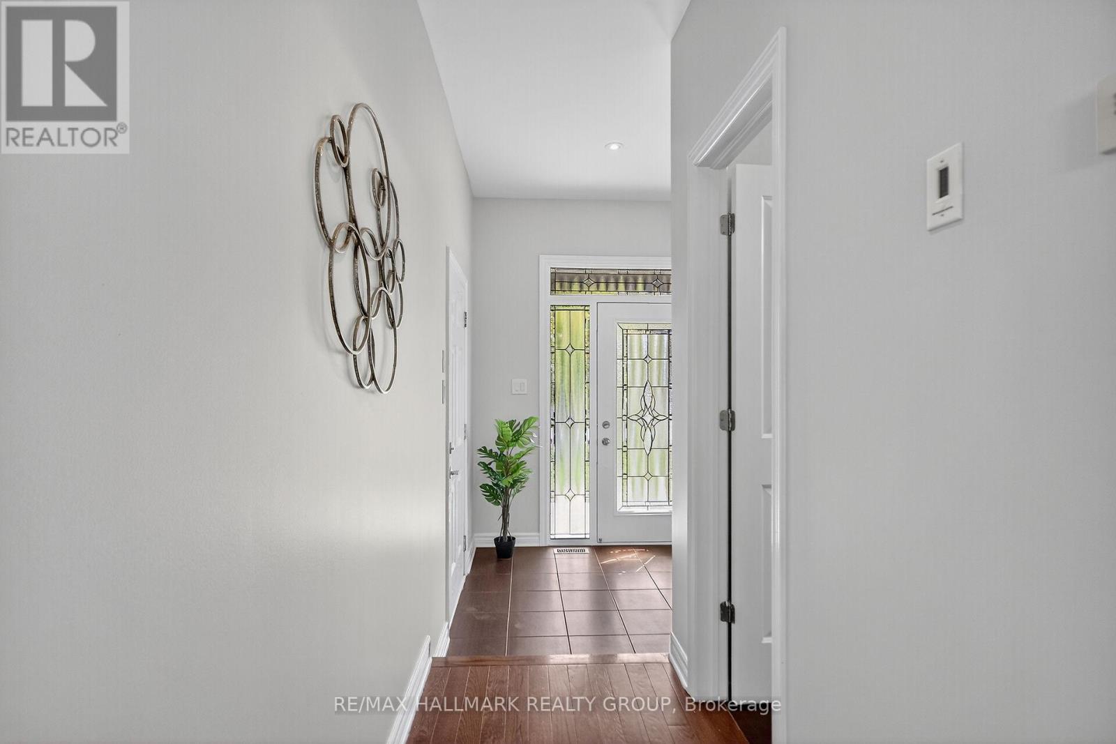 878 Kilbirnie Drive, Ottawa, Ontario  K2J 6G5 - Photo 3 - X12515236