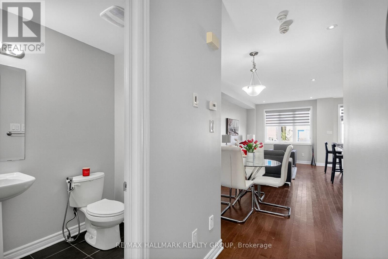 878 Kilbirnie Drive, Ottawa, Ontario  K2J 6G5 - Photo 6 - X12515236