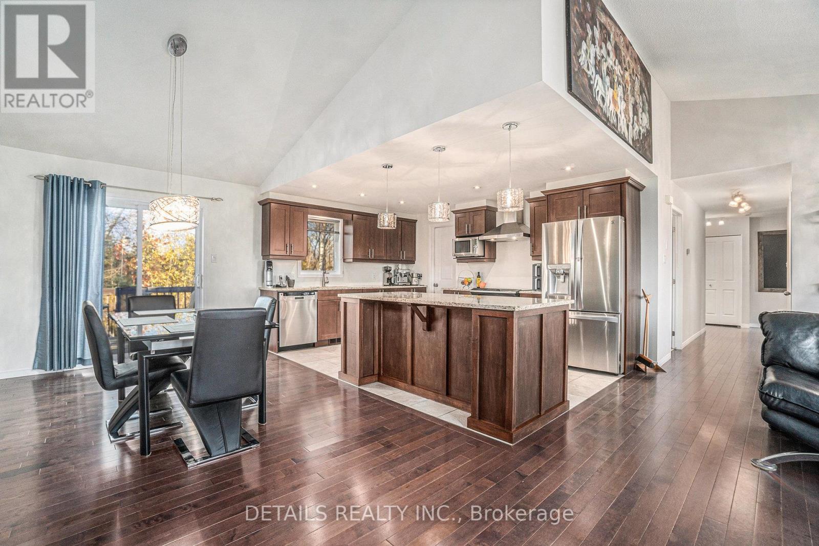 2043 Paul Drive, Clarence-Rockland, Ontario  K0A 1E0 - Photo 11 - X12515248