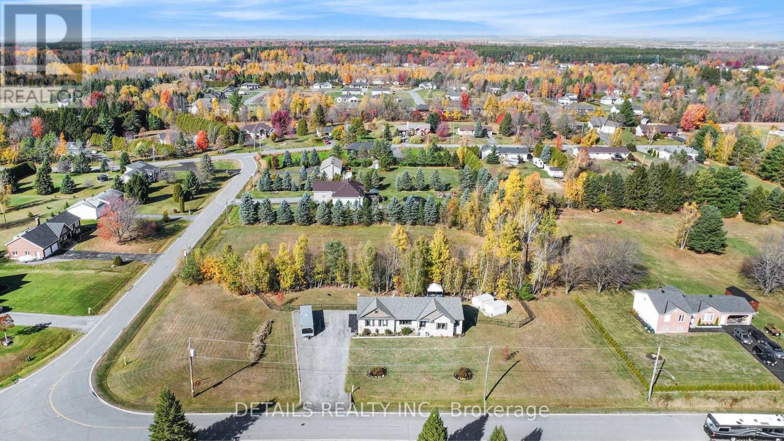 2043 Paul Drive, Clarence-Rockland, Ontario  K0A 1E0 - Photo 43 - X12515248