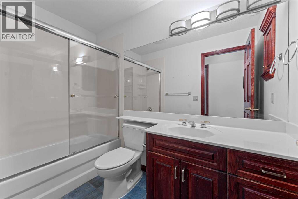 28 Slopes Grove Sw, Calgary, Alberta  T3H 3Y6 - Photo 22 - A2254464