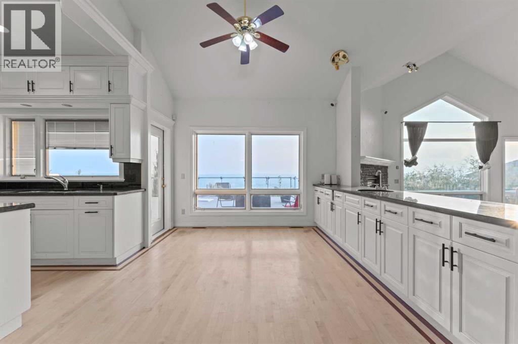 Property at 28 Slopes Grove SW image 5