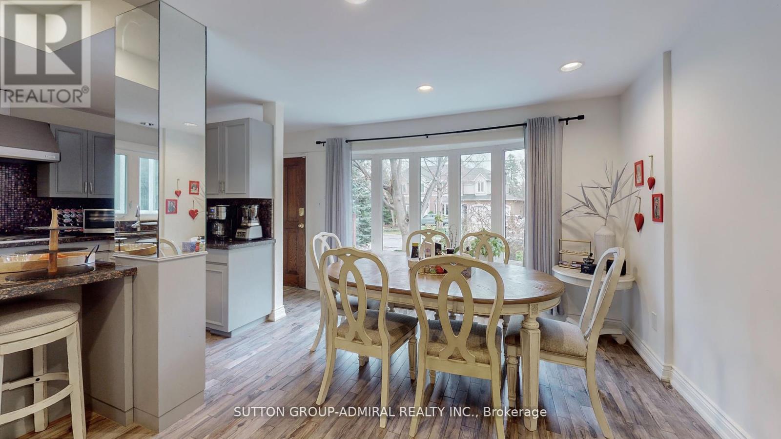 8 Mead Court, Toronto, Ontario  M2L 1A6 - Photo 16 - C12515238