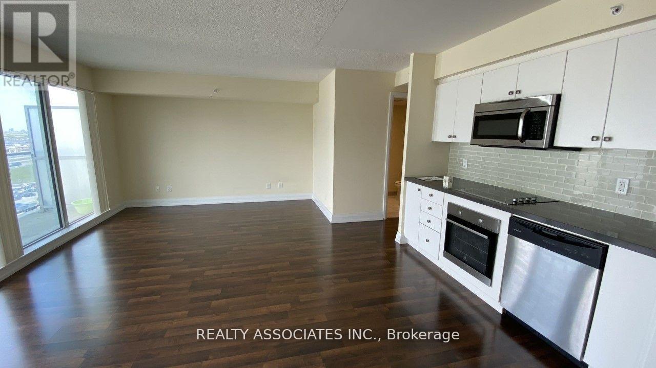 E1001 - 555 Wilson Avenue, Toronto, Ontario  M3H 0C5 - Photo 2 - C12515294