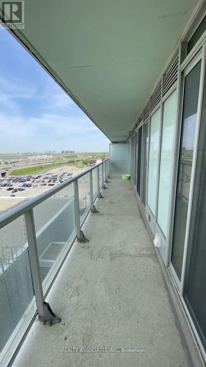 E1001 - 555 Wilson Avenue, Toronto, Ontario  M3H 0C5 - Photo 7 - C12515294