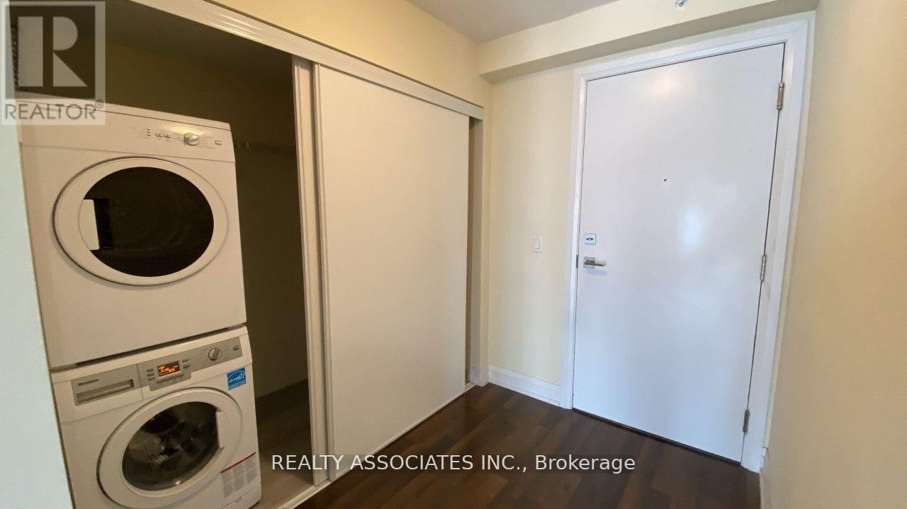 E1001 - 555 Wilson Avenue, Toronto, Ontario  M3H 0C5 - Photo 8 - C12515294