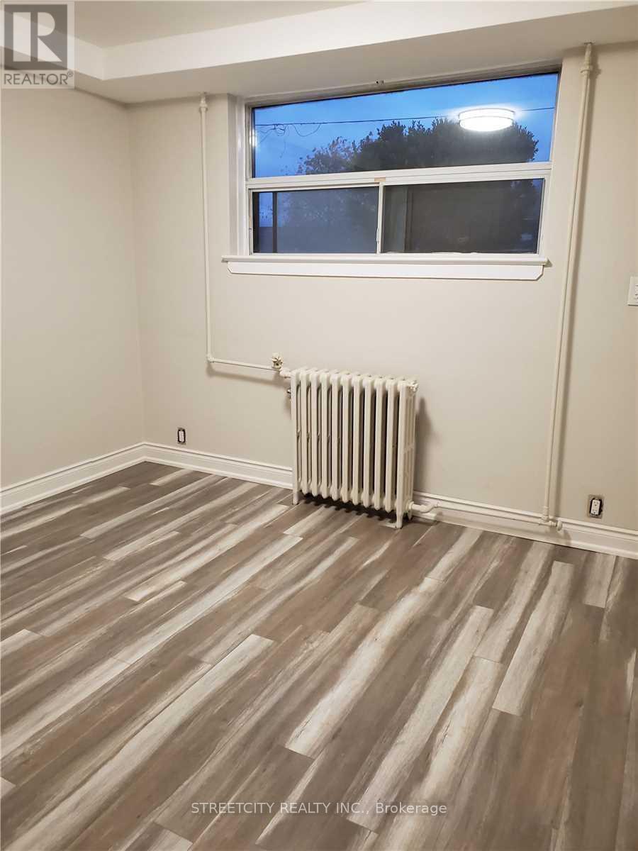 191 Broadway Street, Mississauga, Ontario  L5M 1H8 - Photo 14 - W12510870