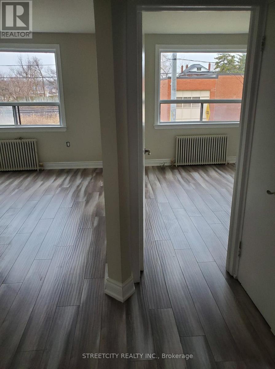 191 Broadway Street, Mississauga, Ontario  L5M 1H8 - Photo 11 - W12510870