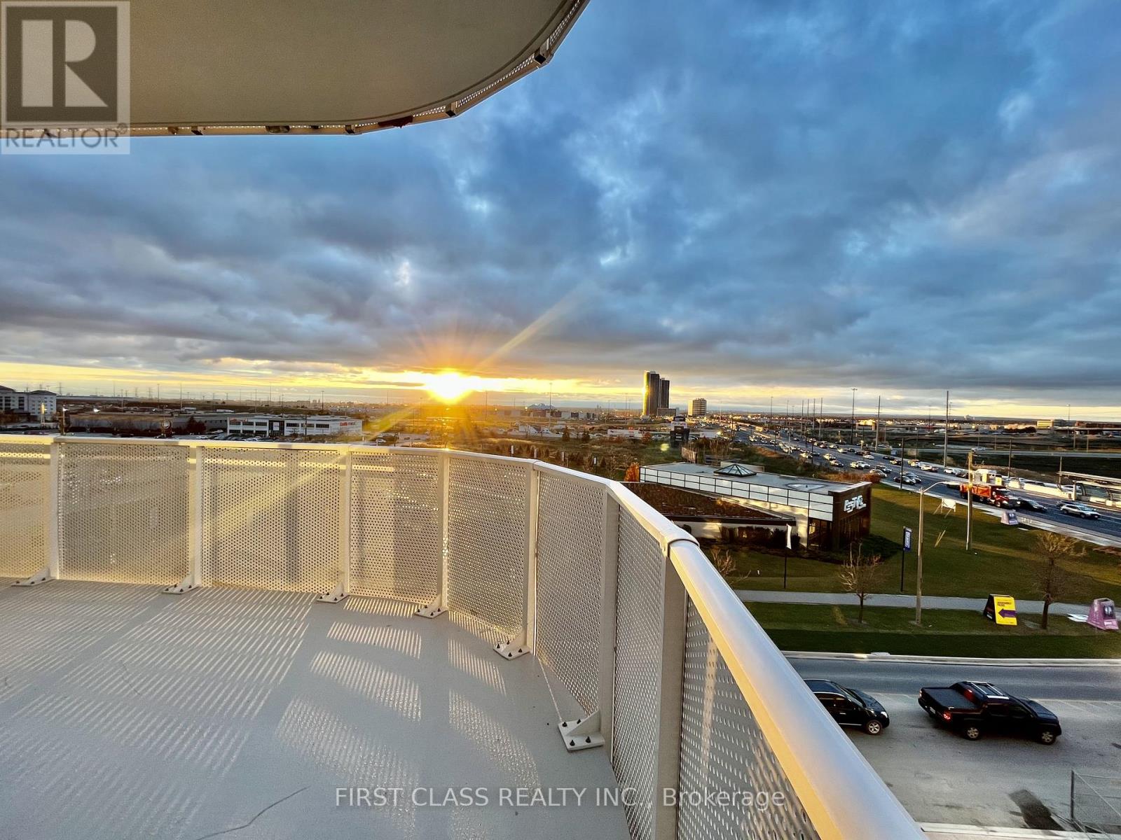 615 - 195 Commerce Street, Vaughan, Ontario  L4K 0P9 - Photo 18 - N12515224