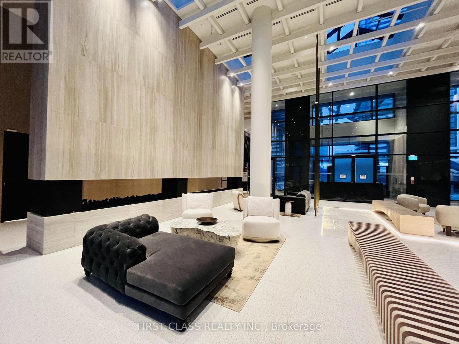 615 - 195 Commerce Street, Vaughan, Ontario  L4K 0P9 - Photo 4 - N12515224