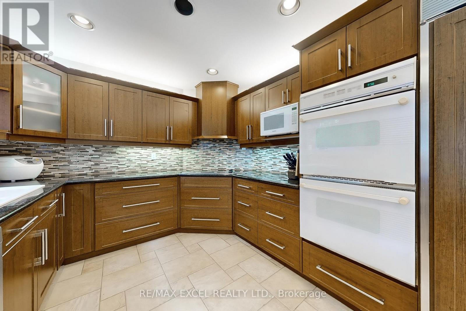 33 Roman Road, Markham, Ontario  L3T 4J8 - Photo 14 - N12515274