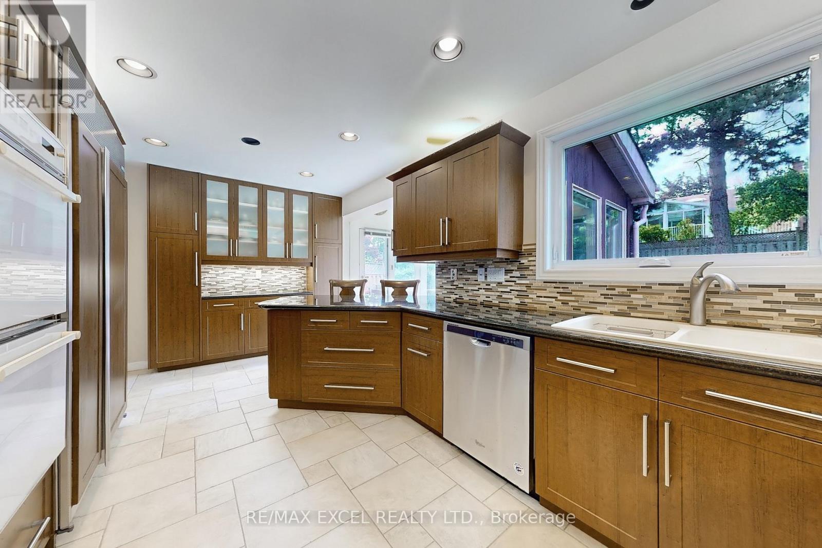 33 Roman Road, Markham, Ontario  L3T 4J8 - Photo 16 - N12515274