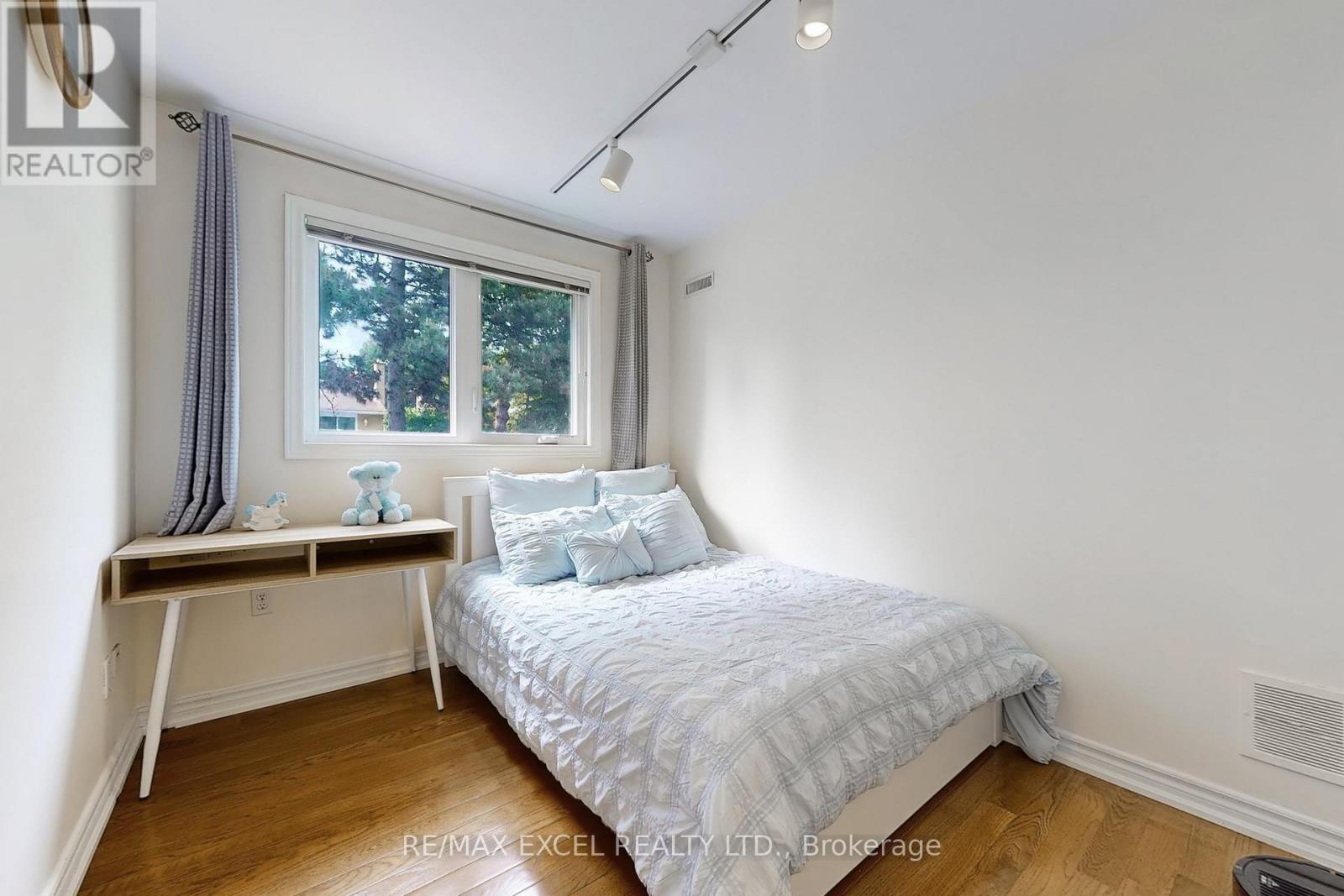 33 Roman Road, Markham, Ontario  L3T 4J8 - Photo 32 - N12515274