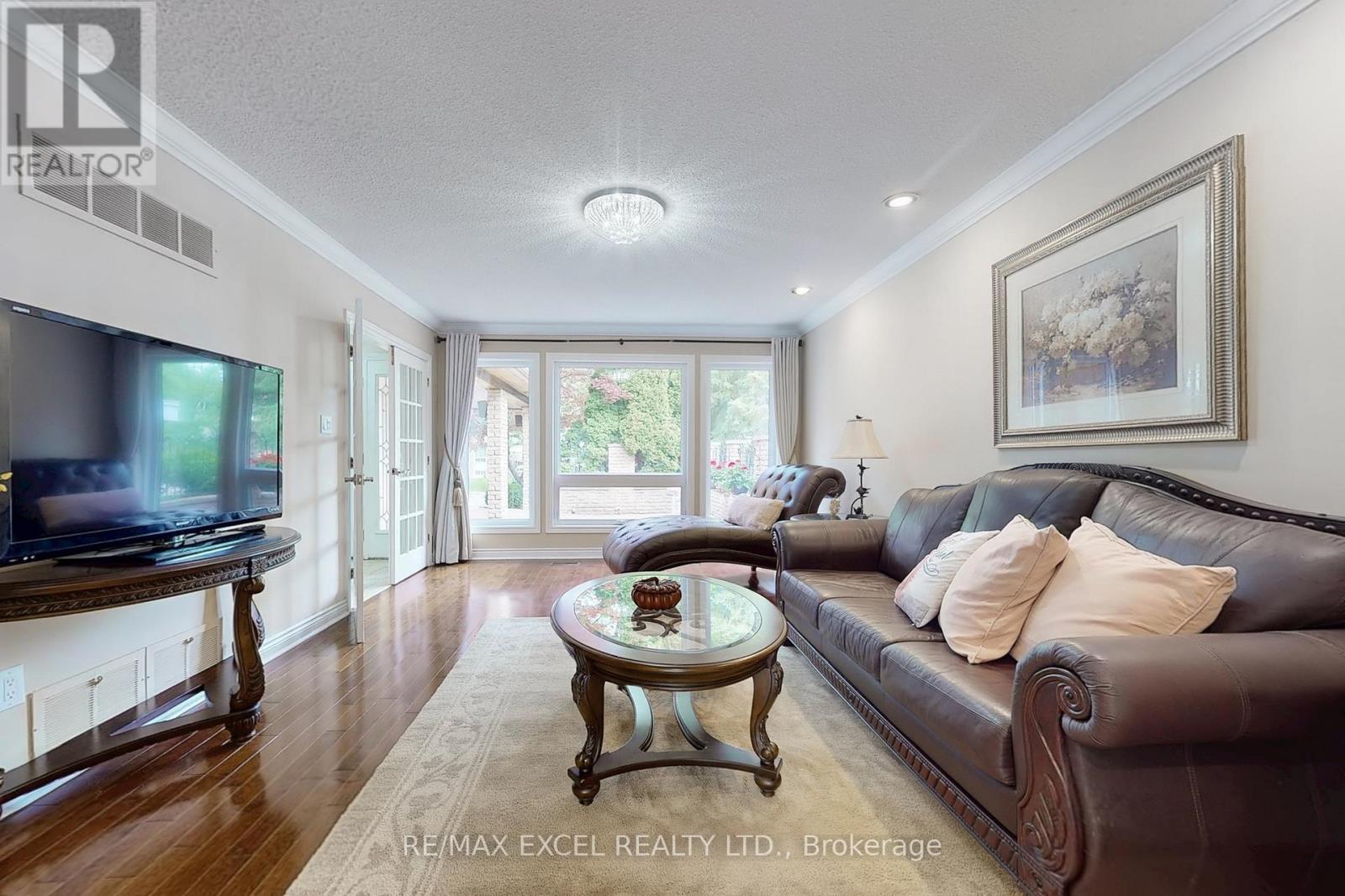 33 Roman Road, Markham, Ontario  L3T 4J8 - Photo 4 - N12515274