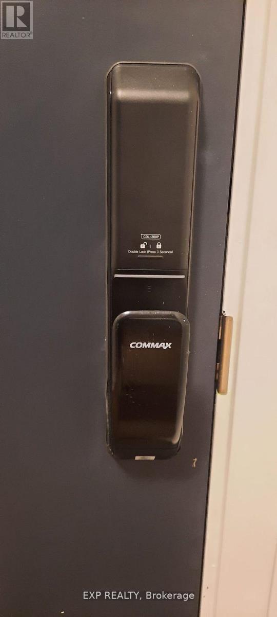 525 - 395 Dundas Street W, Oakville, Ontario L6M 5R8 - Photo 15 - W12515260