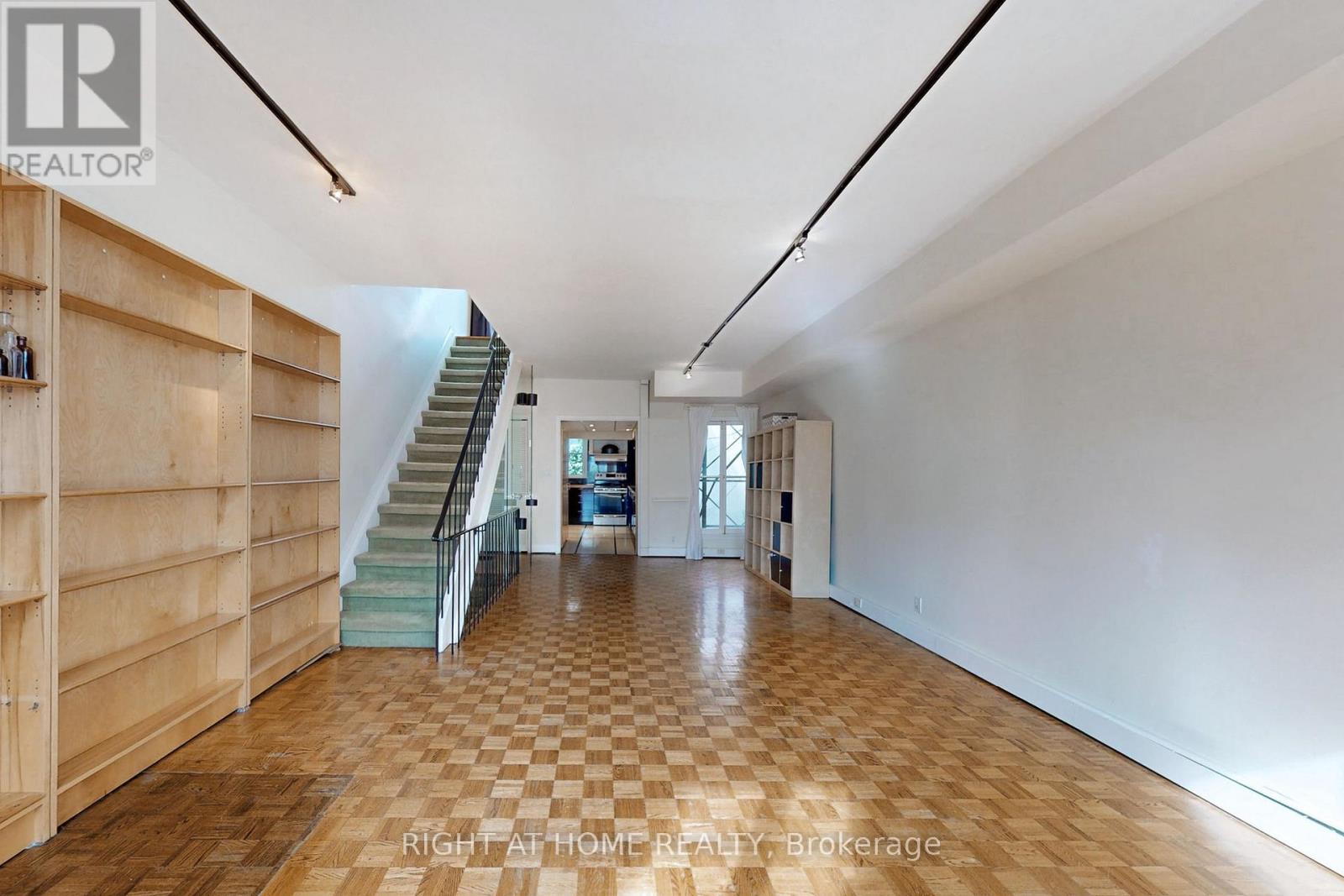 394 King Street E, Toronto, Ontario  M5A 1K9 - Photo 25 - C12449684