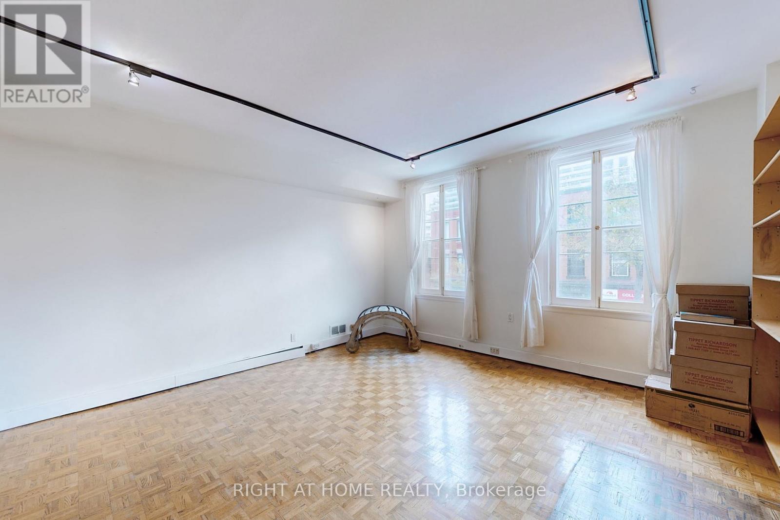 394 King Street E, Toronto, Ontario  M5A 1K9 - Photo 26 - C12450287