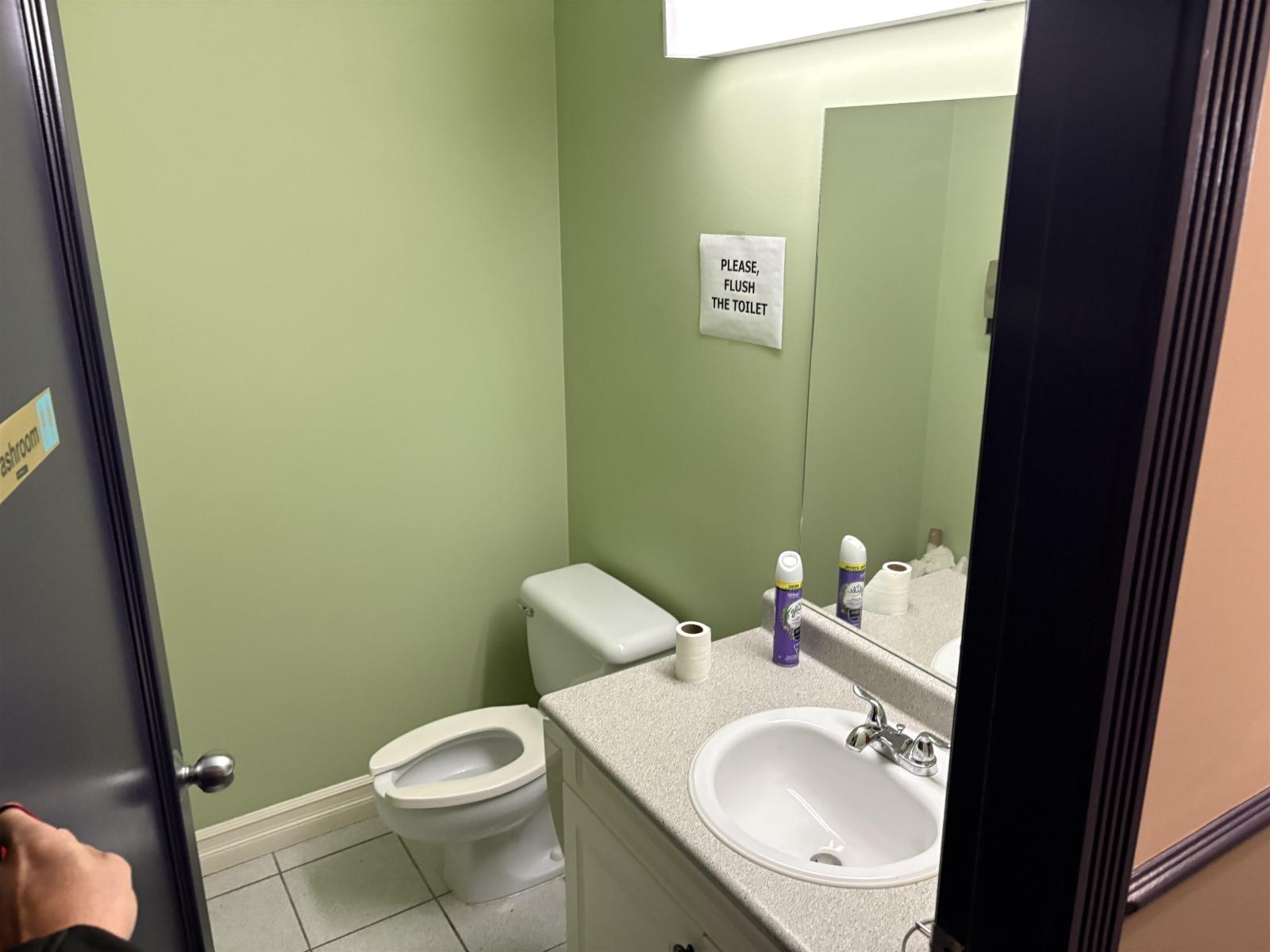 201 14045 104 Avenue, Surrey, British Columbia  V3T 1X4 - Photo 3 - C8072639