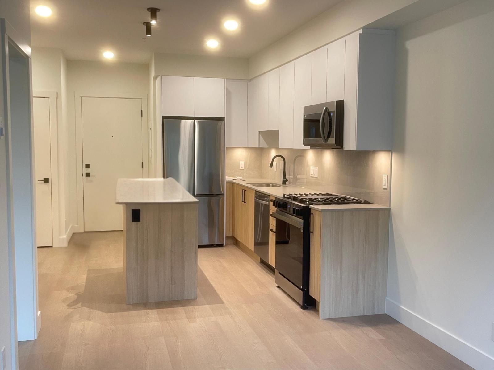 B3xx-8230 208B STREET, Langley, British Columbia