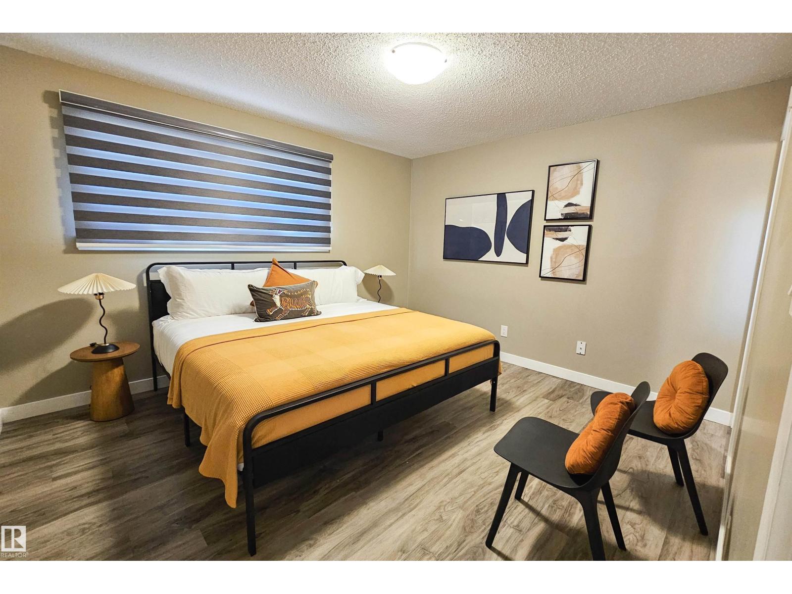 4203 83 St Nw, Edmonton, Alberta  T6K 1C8 - Photo 10 - E4464860