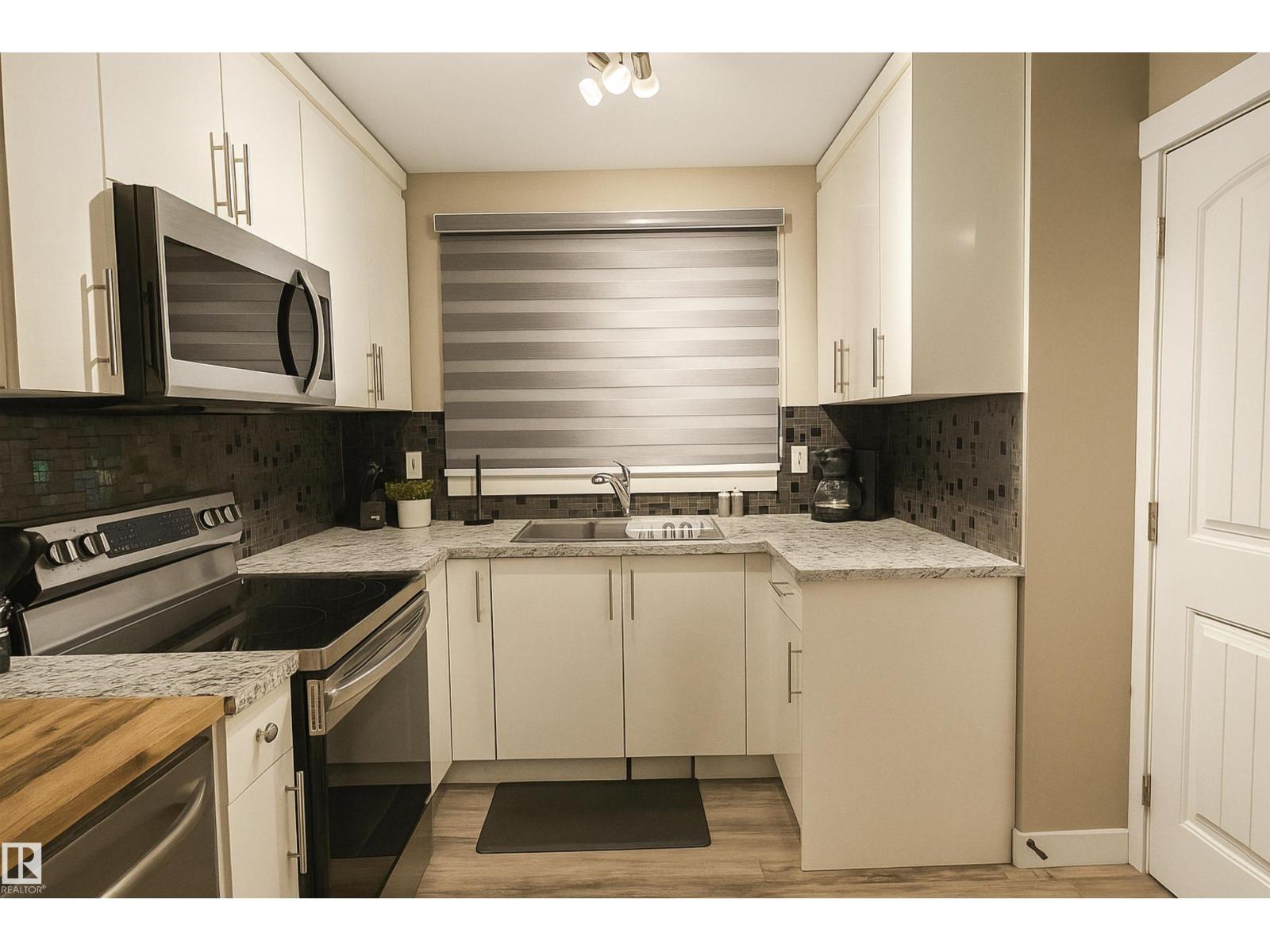 4203 83 St Nw, Edmonton, Alberta  T6K 1C8 - Photo 24 - E4464860