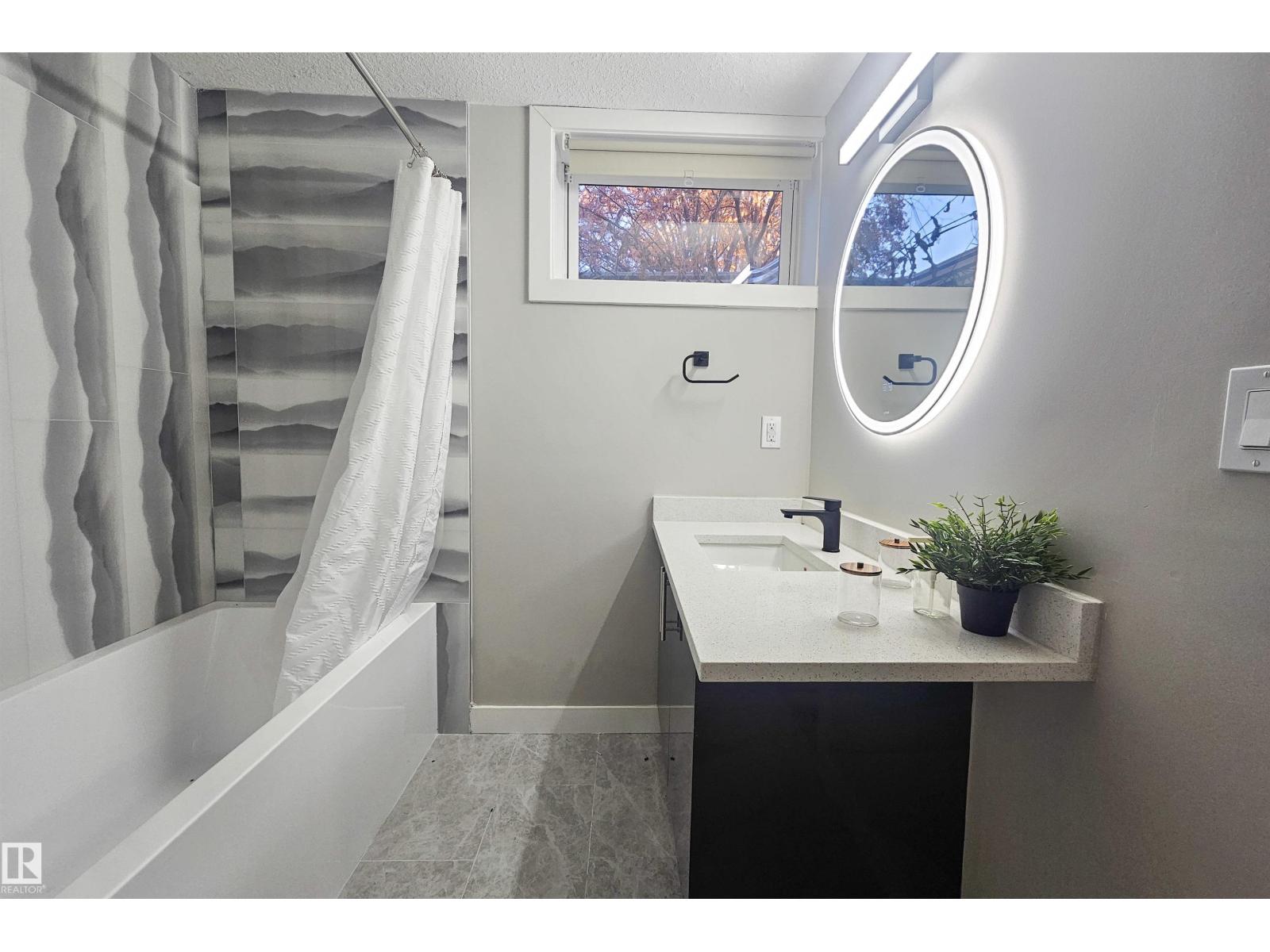 4203 83 St Nw, Edmonton, Alberta  T6K 1C8 - Photo 37 - E4464860