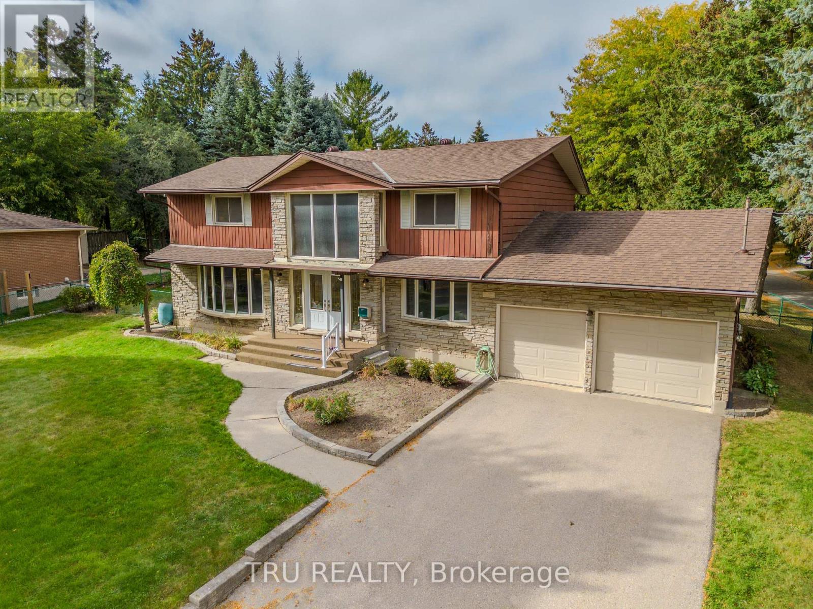 55 AMOS AVENUE, Waterloo, Ontario