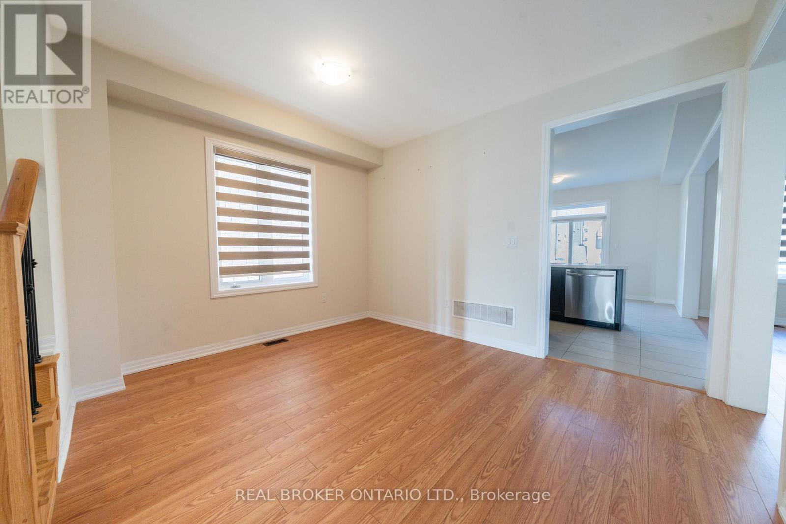 6 Northrop Upper Avenue N, Ajax, Ontario L1B 1G9 - Photo 6 - E12510306