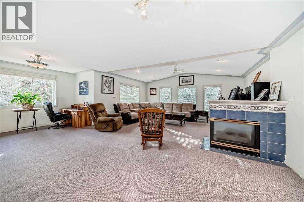 17 College Park Place, Red Deer, Alberta  T4P 0M7 - Photo 23 - A2268092