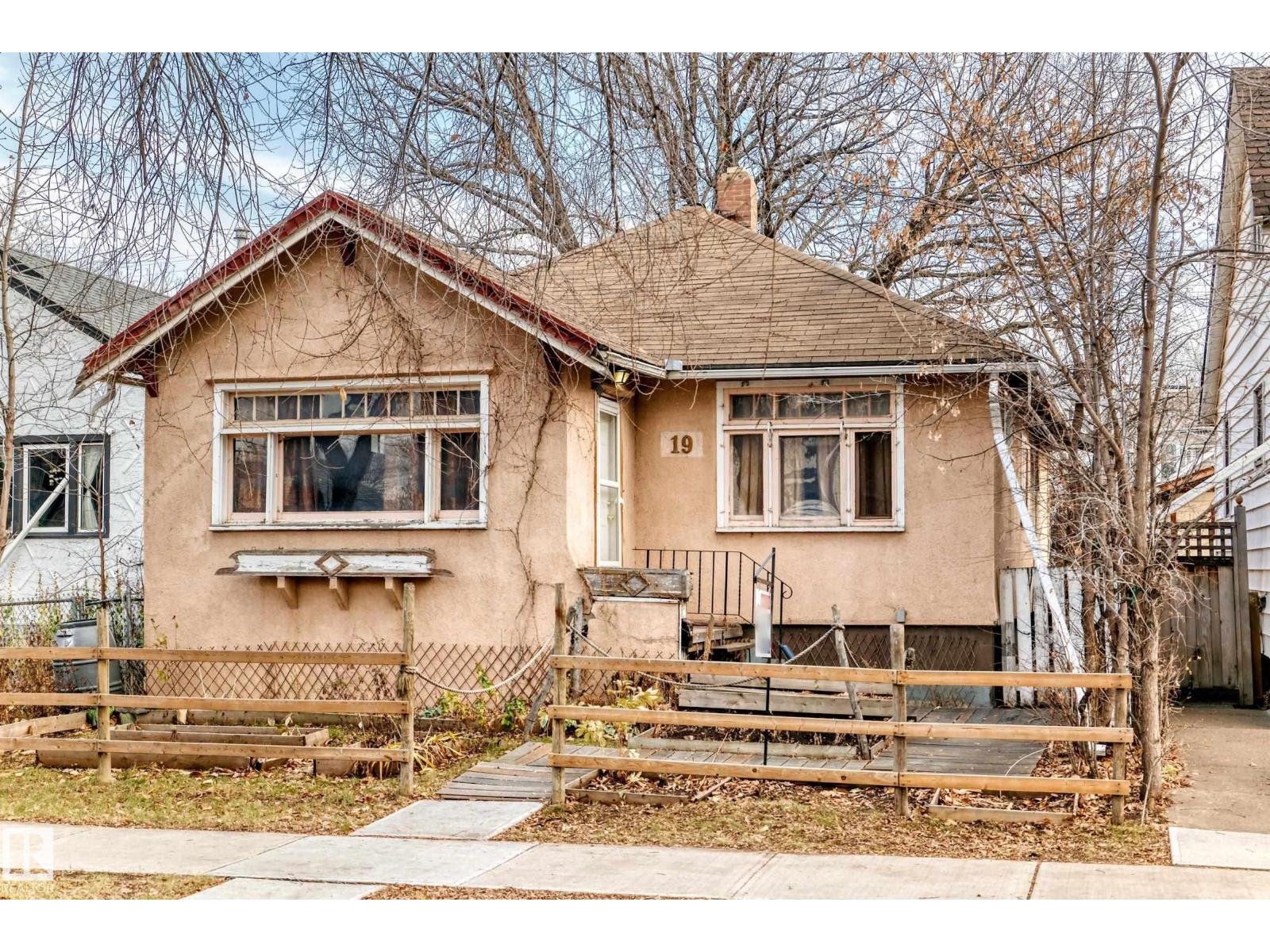 11619 96 ST NW, Edmonton, Alberta