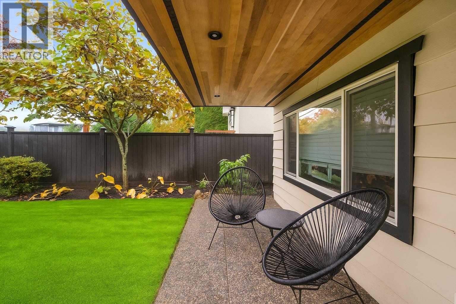 1709 Philip Avenue, North Vancouver, British Columbia  V7P 2V9 - Photo 9 - R3064141