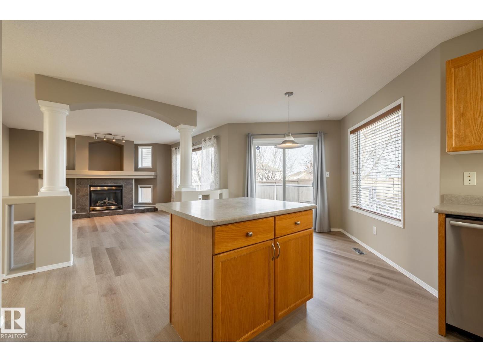 98 Champlain Pl, Beaumont, Alberta  T4X 1R5 - Photo 12 - E4464861