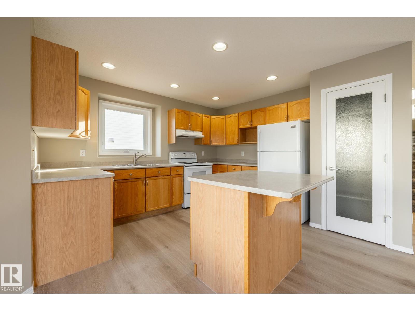 98 Champlain Pl, Beaumont, Alberta  T4X 1R5 - Photo 9 - E4464861