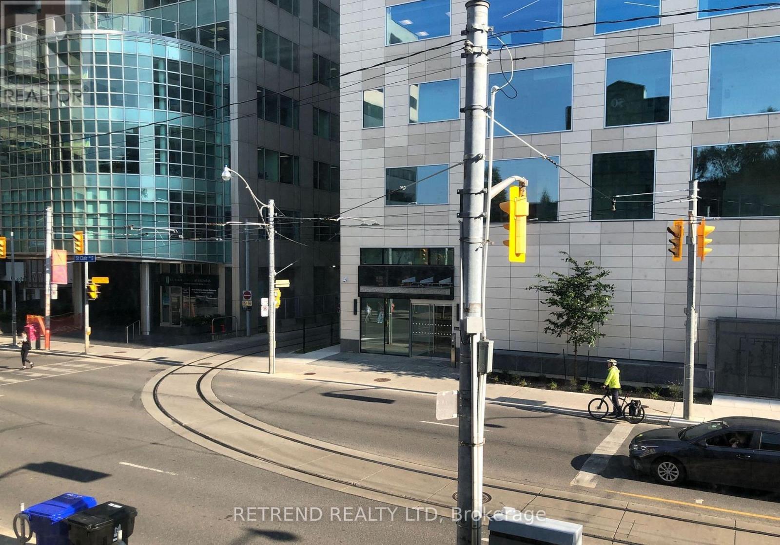 201 - 46 St. Clair Avenue E, Toronto, Ontario  M4T 1M9 - Photo 8 - C12515300