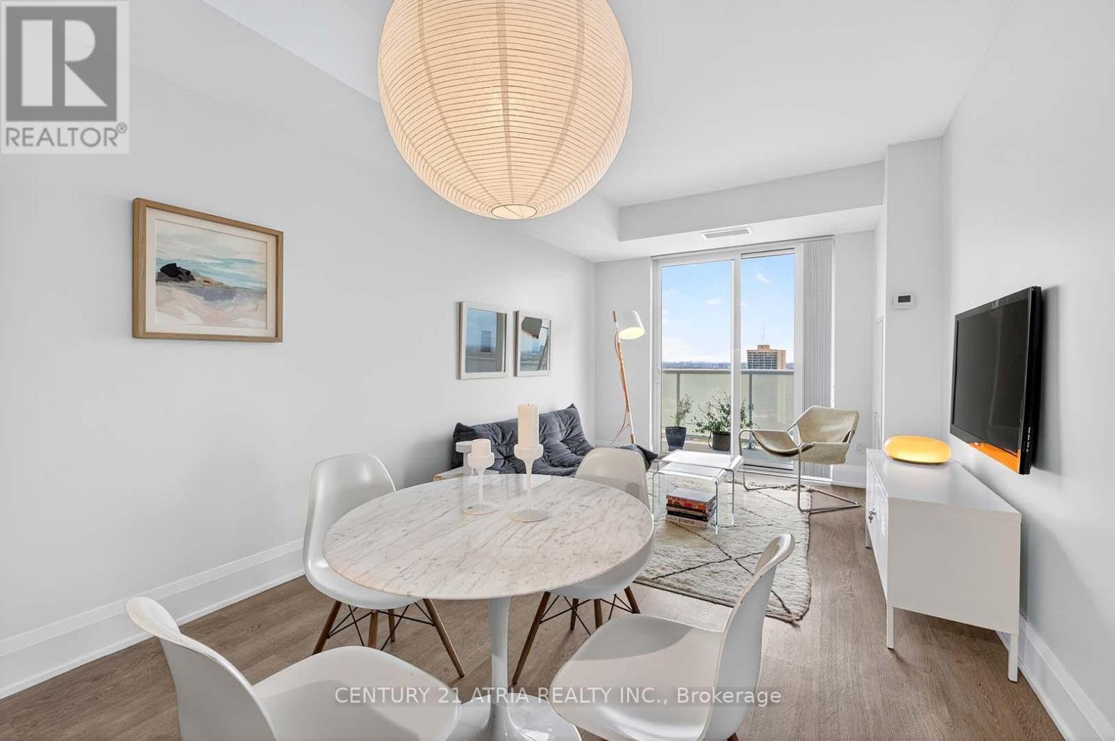 2915 - 101 Erskine Avenue, Toronto, Ontario  M4P 0C5 - Photo 3 - C12515320