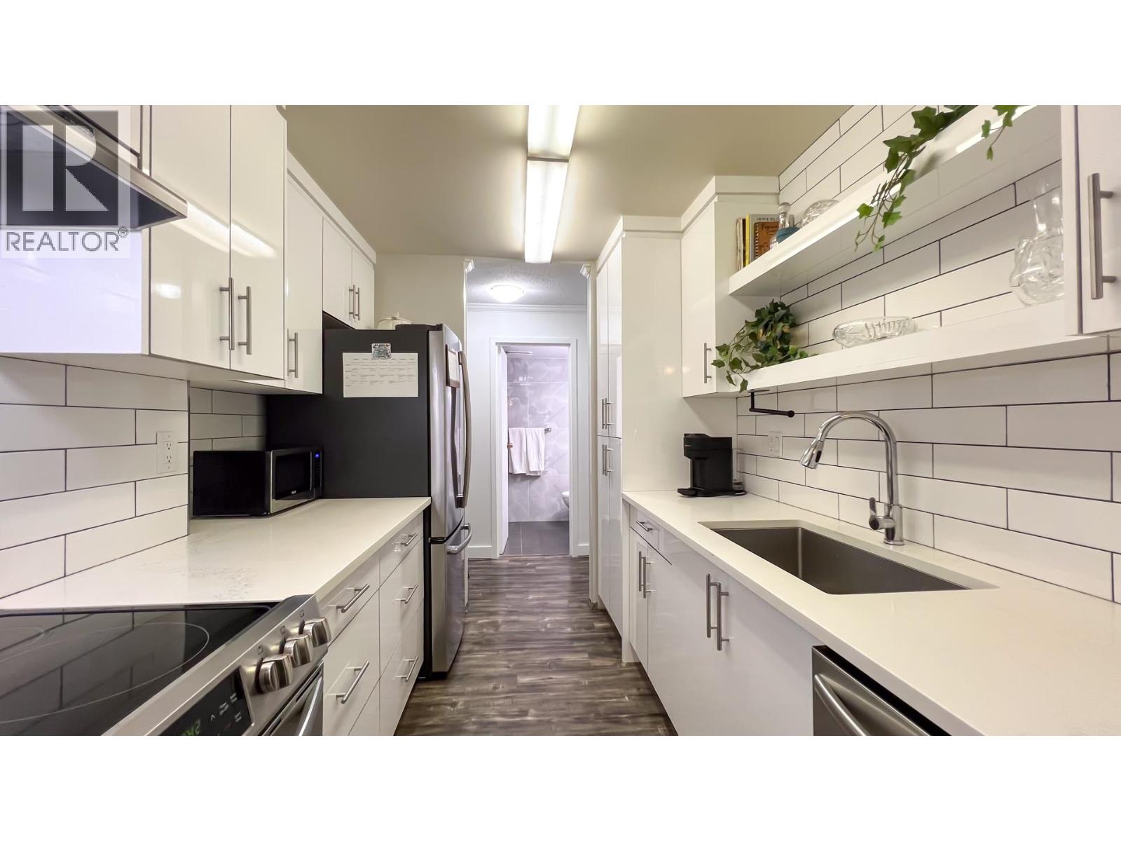 225 8860 NO. 1 ROAD, Richmond, British Columbia