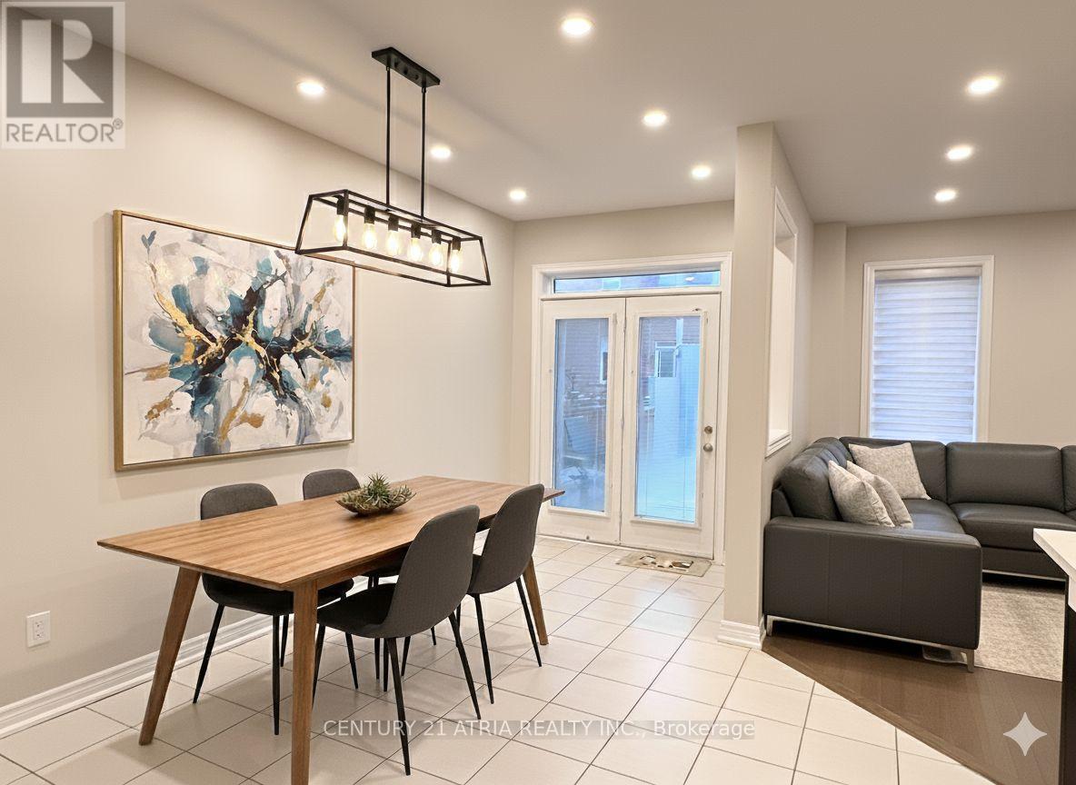 52 Luzon Avenue, Markham, Ontario L6B 1N6 - Photo 5 - N12324329