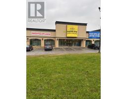 900 CHAMPLAIN AVENUE, Oshawa, Ontario