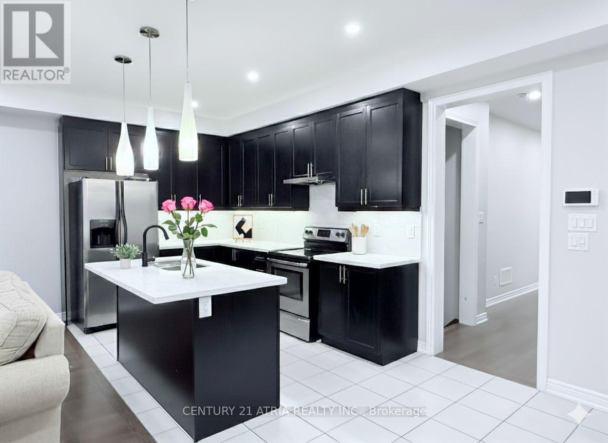 52 Luzon Avenue, Markham, Ontario L6B 1N6 - Photo 6 - N12324329