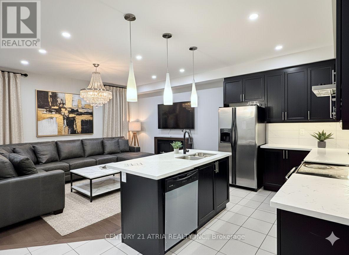 52 Luzon Avenue, Markham, Ontario L6B 1N6 - Photo 4 - N12324329