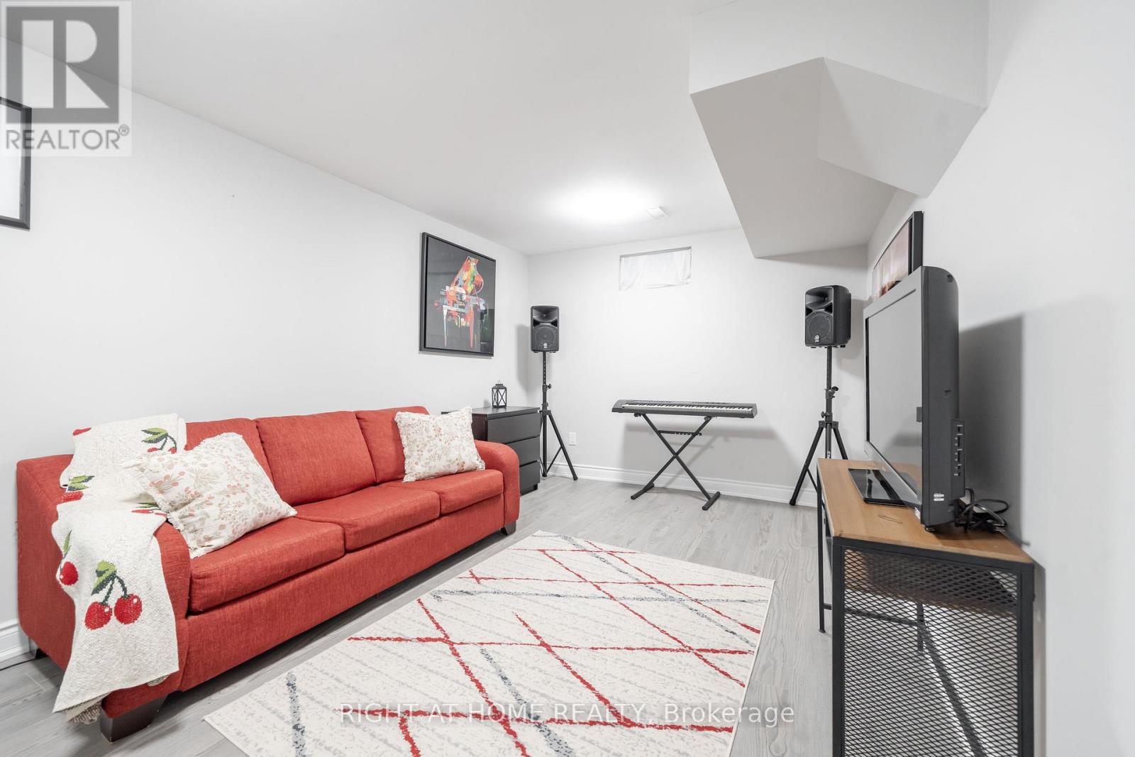 9 Royal Cedar Court, East Gwillimbury, Ontario  L9N 1R7 - Photo 30 - N12515306